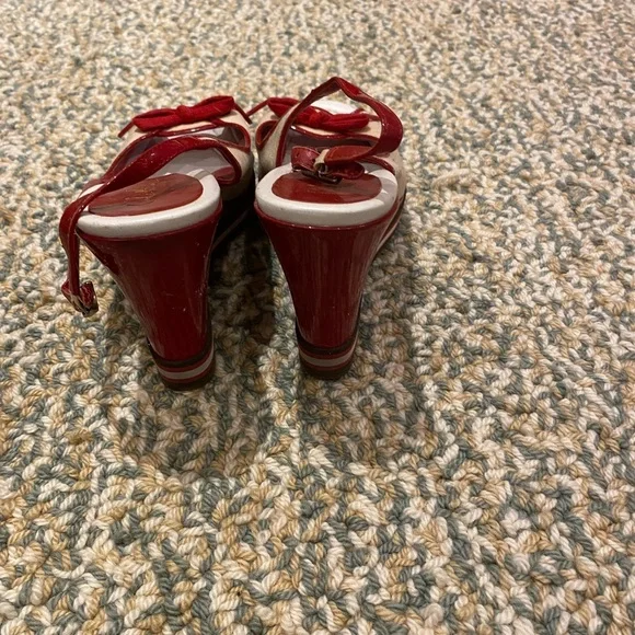 Designer - Picture 3 of 3